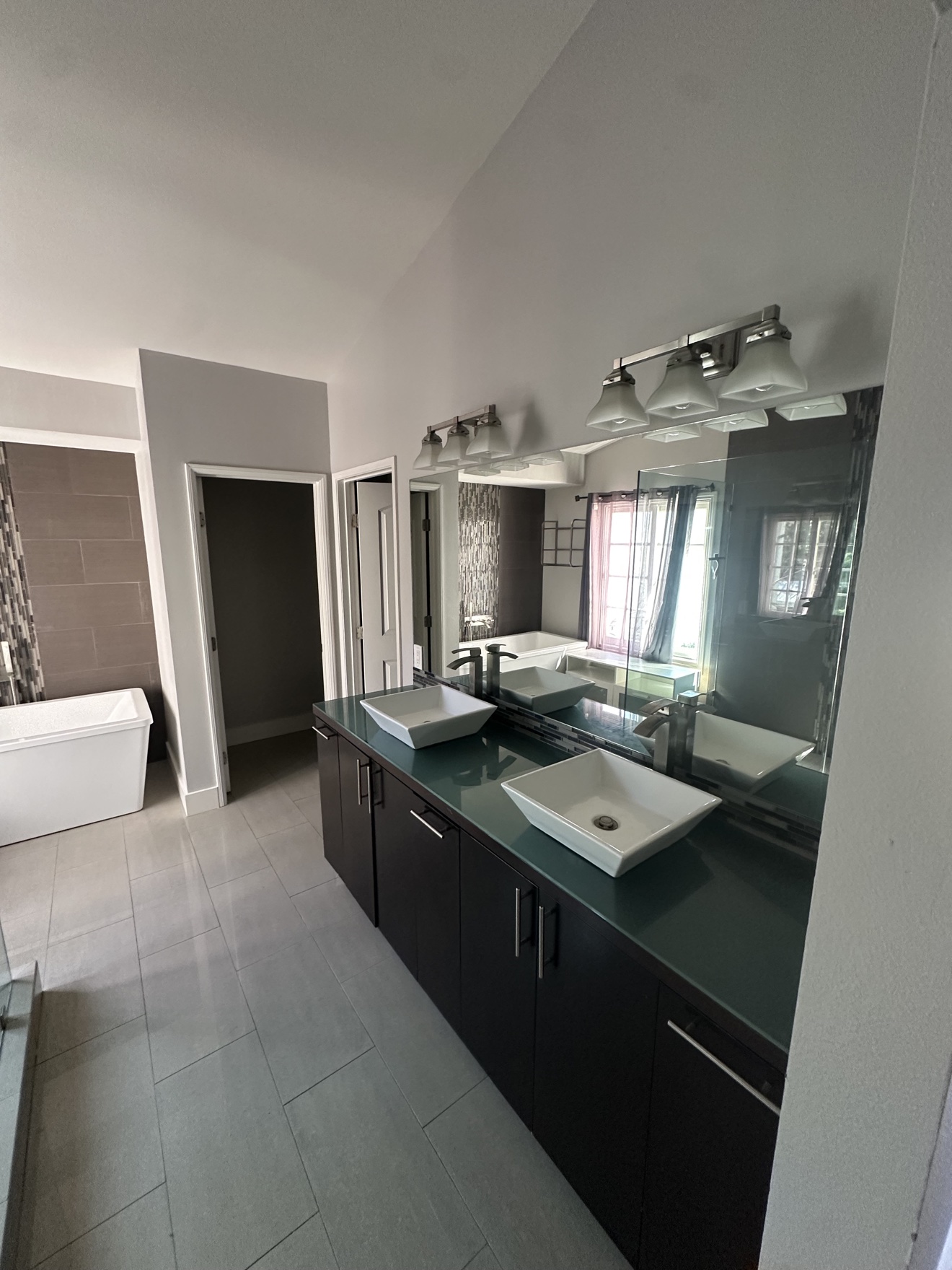 Lake Forest master bathroom remodel by Tiannuo Construction - vanity (before)